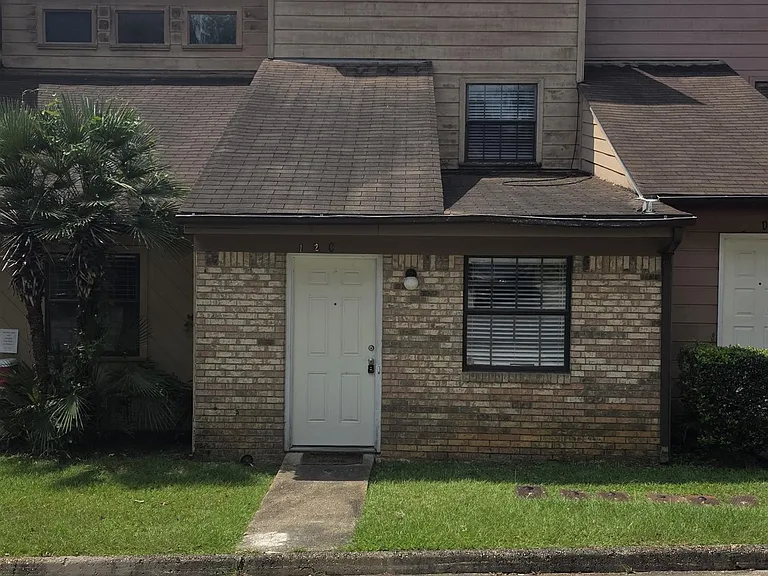1822 Jackson Bluff Rd #C — Photo 1
