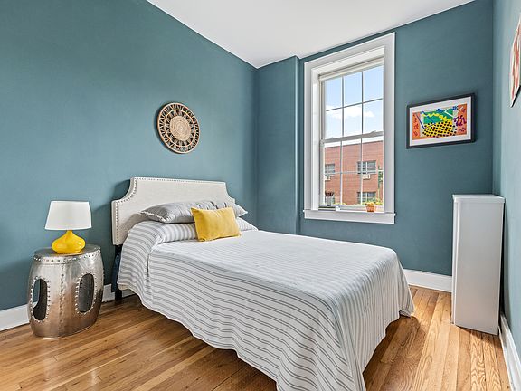 5th image of 83 Douglass St APT 2
