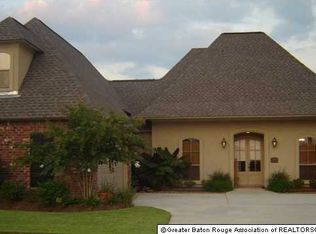 8596 Ormand Dr, Zachary, LA 70791