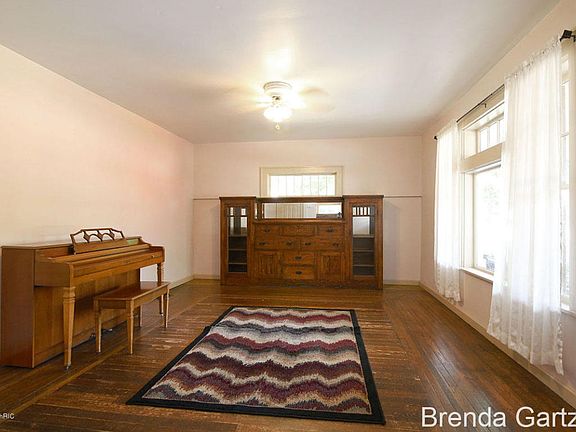 3rd image of 430 E Edgerton St