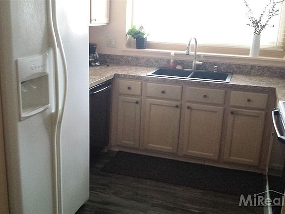 4th image of 42192 Aspen Ct