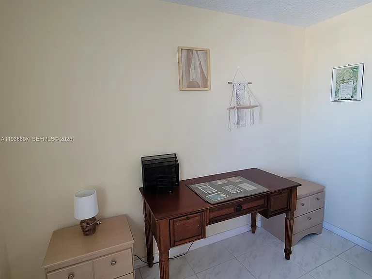 401 Golden Isles Dr #1114 — Photo 18
