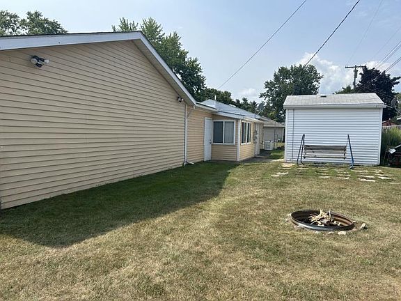 4th image of 6405 Shady Ln