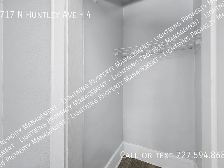 7717 N Huntley Ave #4 — Photo 12