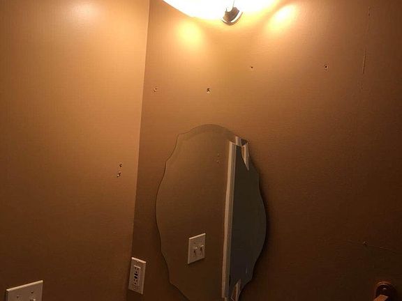 5th image of 1322 Dartmouth Ct