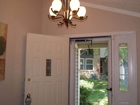 3rd image of 2815 Saddle Barn East Dr