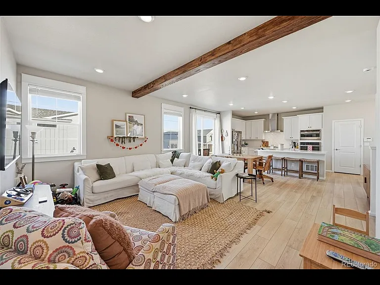 7283 Goldbloom Ln — Photo 4