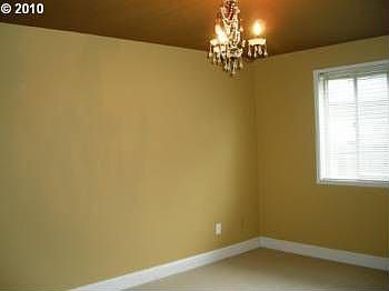 4th image of 3020 NE 157th Ct