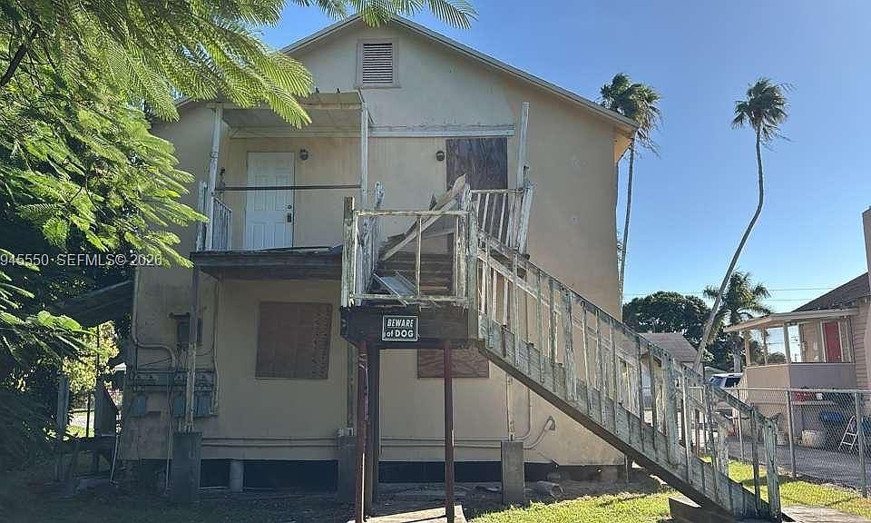 1st image of 263 Carissa Dr