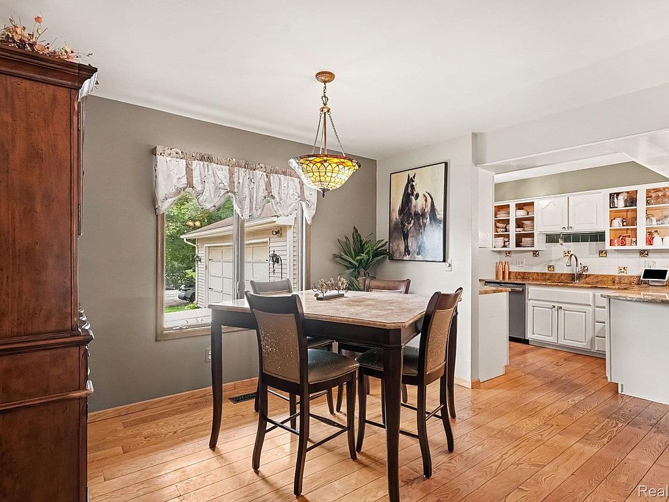 107 Michelle Dr, photo 10