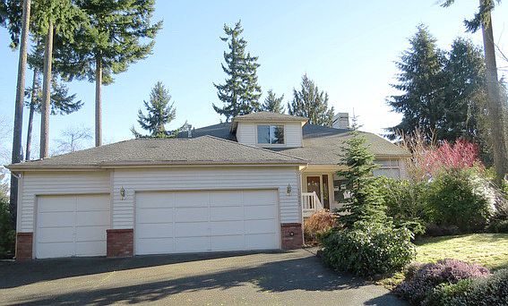 1st image of 10905 205th Avenue Ct E