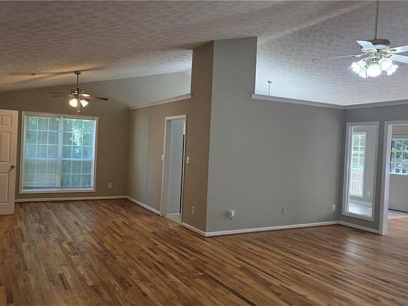 4th image of 2994 Hickory Run Cir