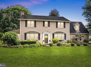 25 Edgewood Rd, Yardley, PA 19067