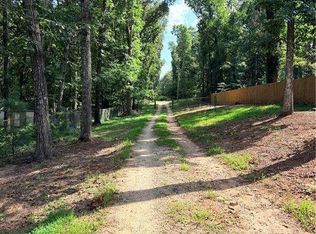6394 Shore Dr, Douglasville, GA 30135