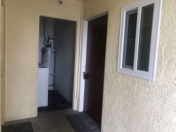 2nd image of 447 W Monterey Ave