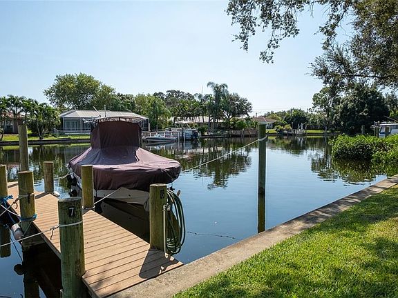 3rd image of 6730 Cape Hatteras Way NE APT 1