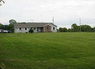 2nd image of 8465 Henderson Rd