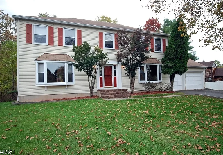 6 Heather Ln — Photo 2