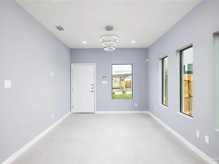 1216 W Harrison Ave #4 — Photo 3