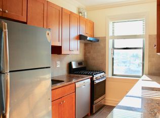 855 Broad Ave APT 42, Ridgefield, NJ 07657