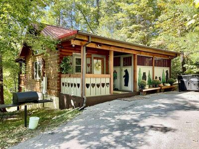 2830 Laughing Pine Ln, Sevierville, TN, 37862