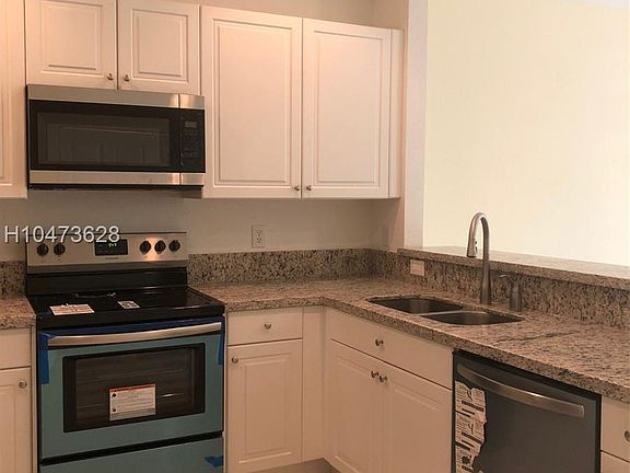 4th image of 2990 NW 30th Ave