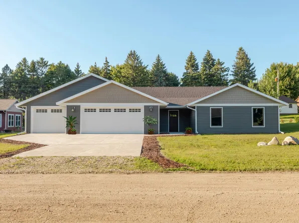 704 E Broadway St, Starbuck, MN 56381
