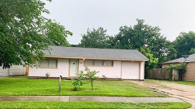 1st image of 1002 Pauline Ave