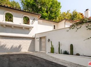 8706 Sunset Plaza Pl, Los Angeles, CA 90069