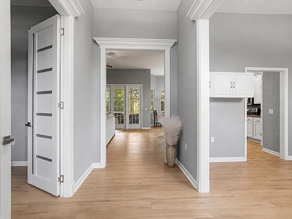 3rd image of 145 Mango Ln