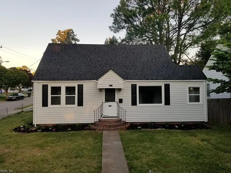 3301 Vimy Ridge Ave — Photo 1
