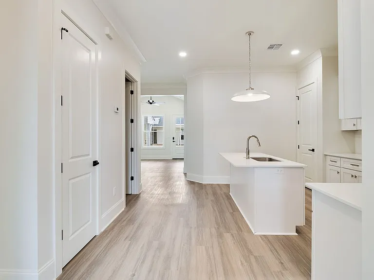 117 Perth Pl — Photo 26
