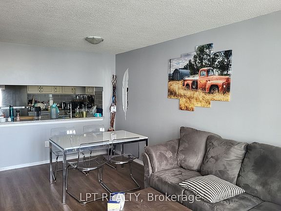 3rd image of 3050 Ellesmere Rd #1421
