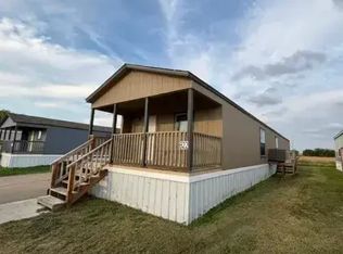 1010 Reservation Rd #B22, Hays, KS 67601