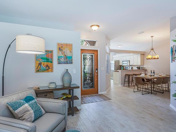 3rd image of 732 Teton Ct