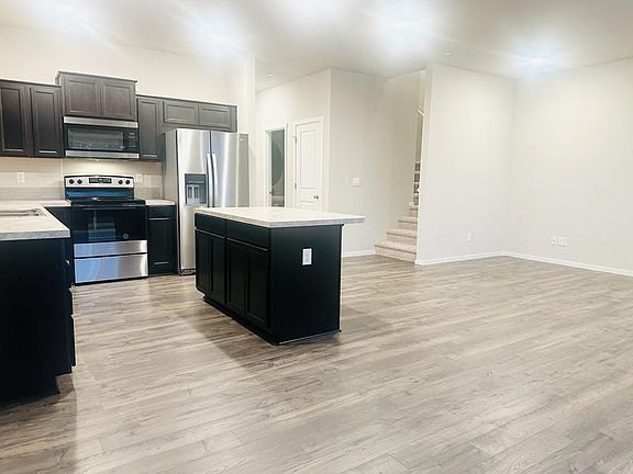 4th image of 18870 109th Avenue Ct E