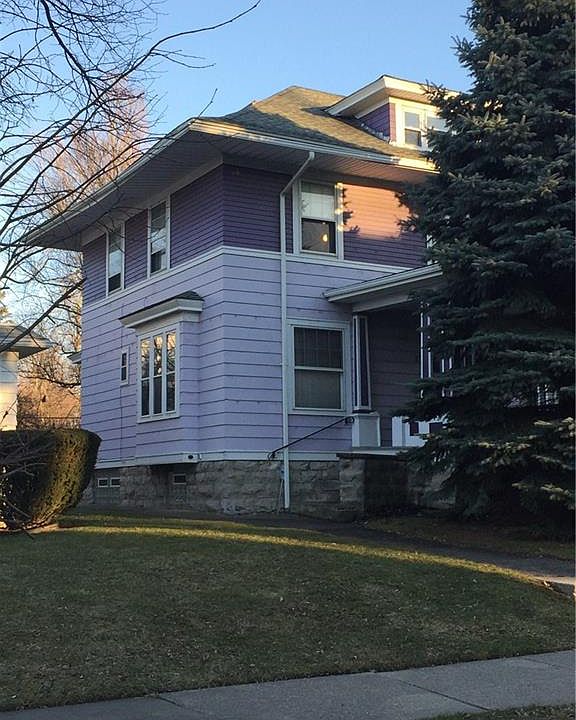 1st image of 149 Wesley Ave