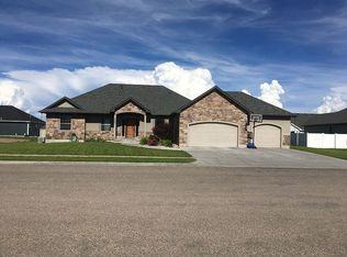 5246 Eaglewood Dr, Idaho Falls, ID 83401