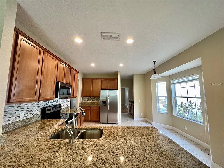 10429 Kristen Park Dr — Photo 5