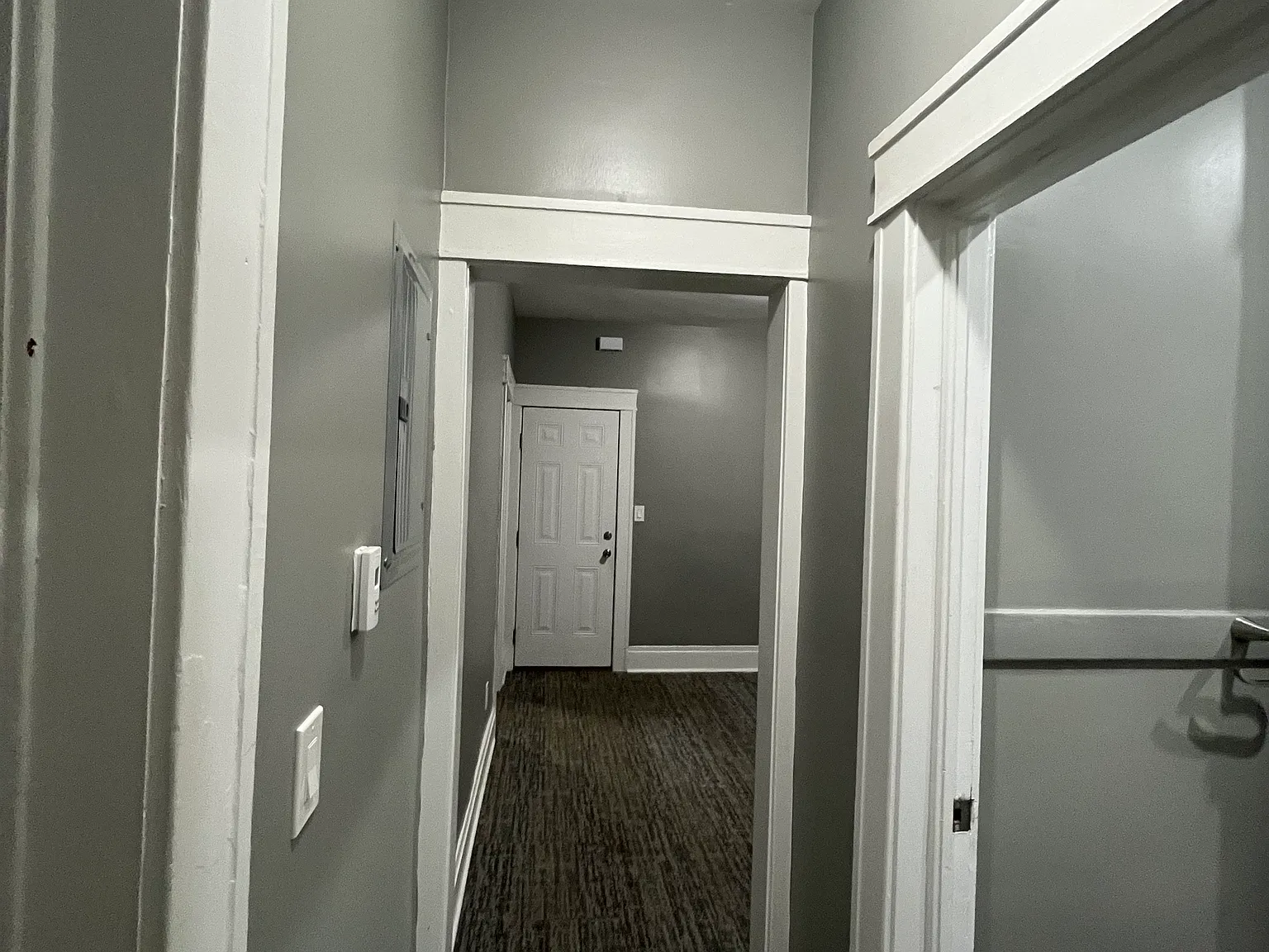 1 bed, 400 sqft, $1,000 — Photo 2