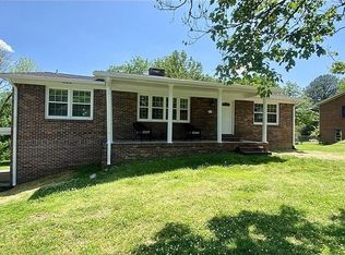201 Bellevue Dr, Mount Pleasant, TN 38474