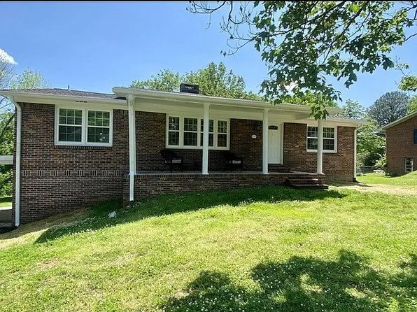 201 Bellevue Dr, Mount Pleasant, TN 38474