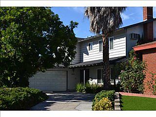 1st image of 9403 Broadmoor Pl