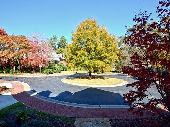 3rd image of 198 Blair Valley Dr
