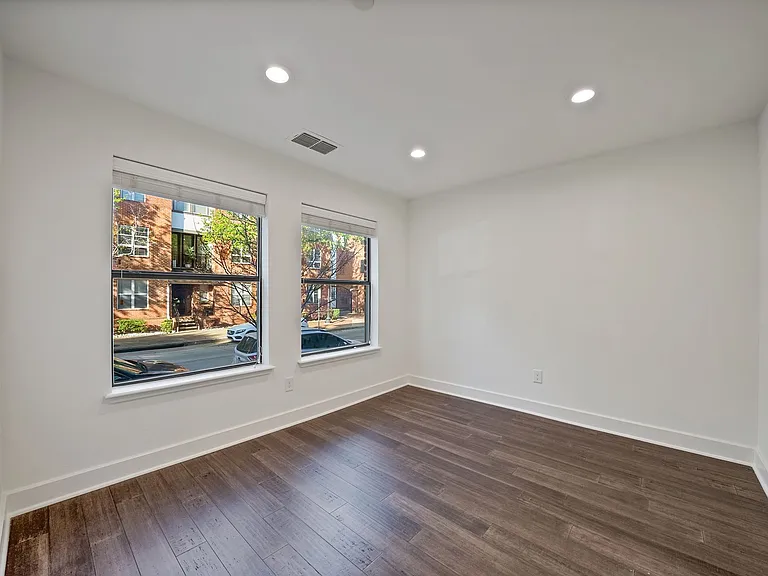 2420 Hugo St #3 — Photo 6