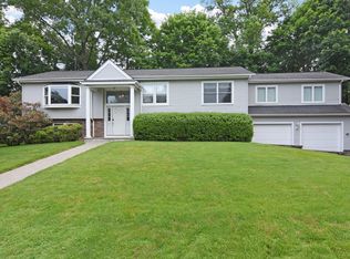 7 Melissa Dr, Ardsley, NY 10502