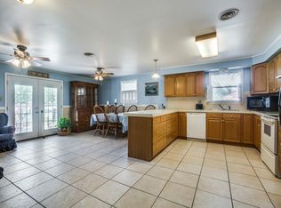 2020 Cherry St, Waller, TX 77484