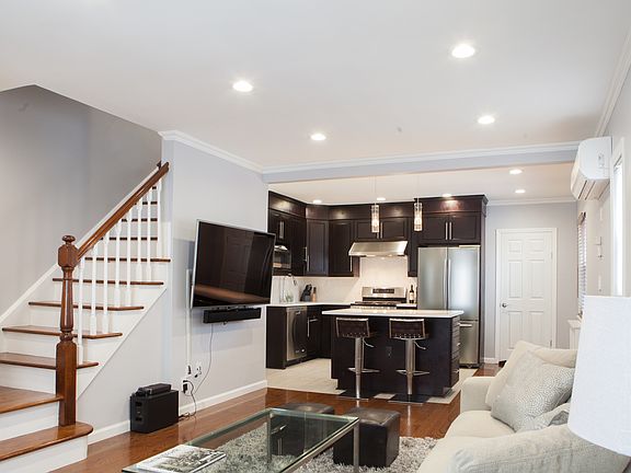 2nd image of 5824 207th St