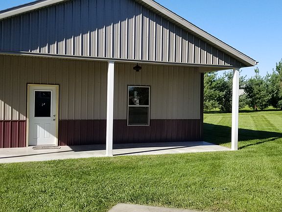 3rd image of 1388 W Wheatland Ct