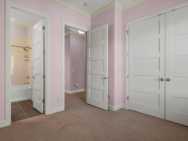 205 N Geary Ave — Photo 22